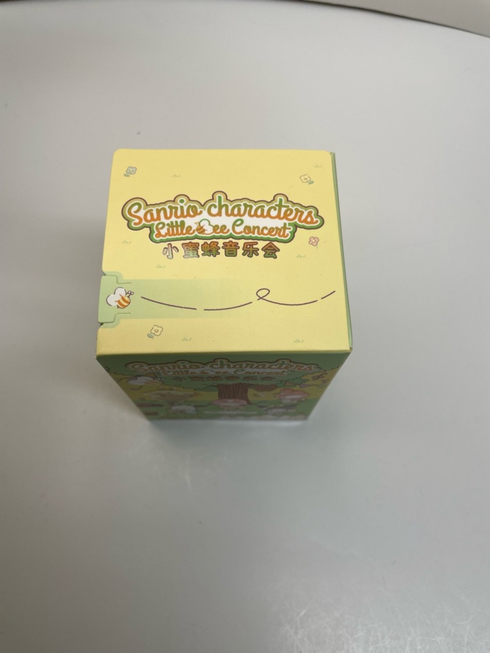 Sanrio Pastel Yellow and Pink Little Bee Concert Figurine Set